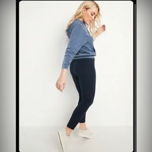 NWT Mid-Rise Pixie Pants in Navy Blue standard stretchy capri slacks